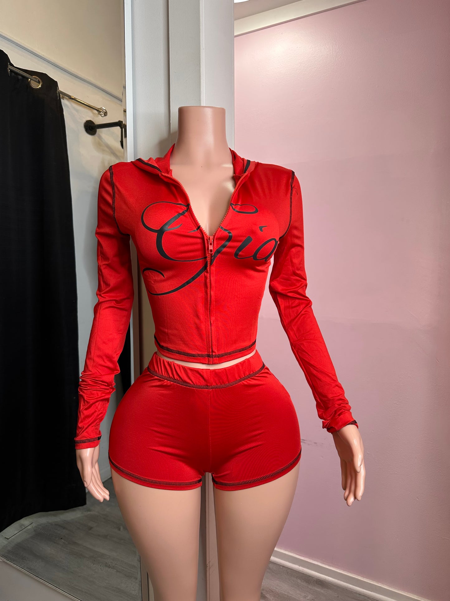 Gia short set