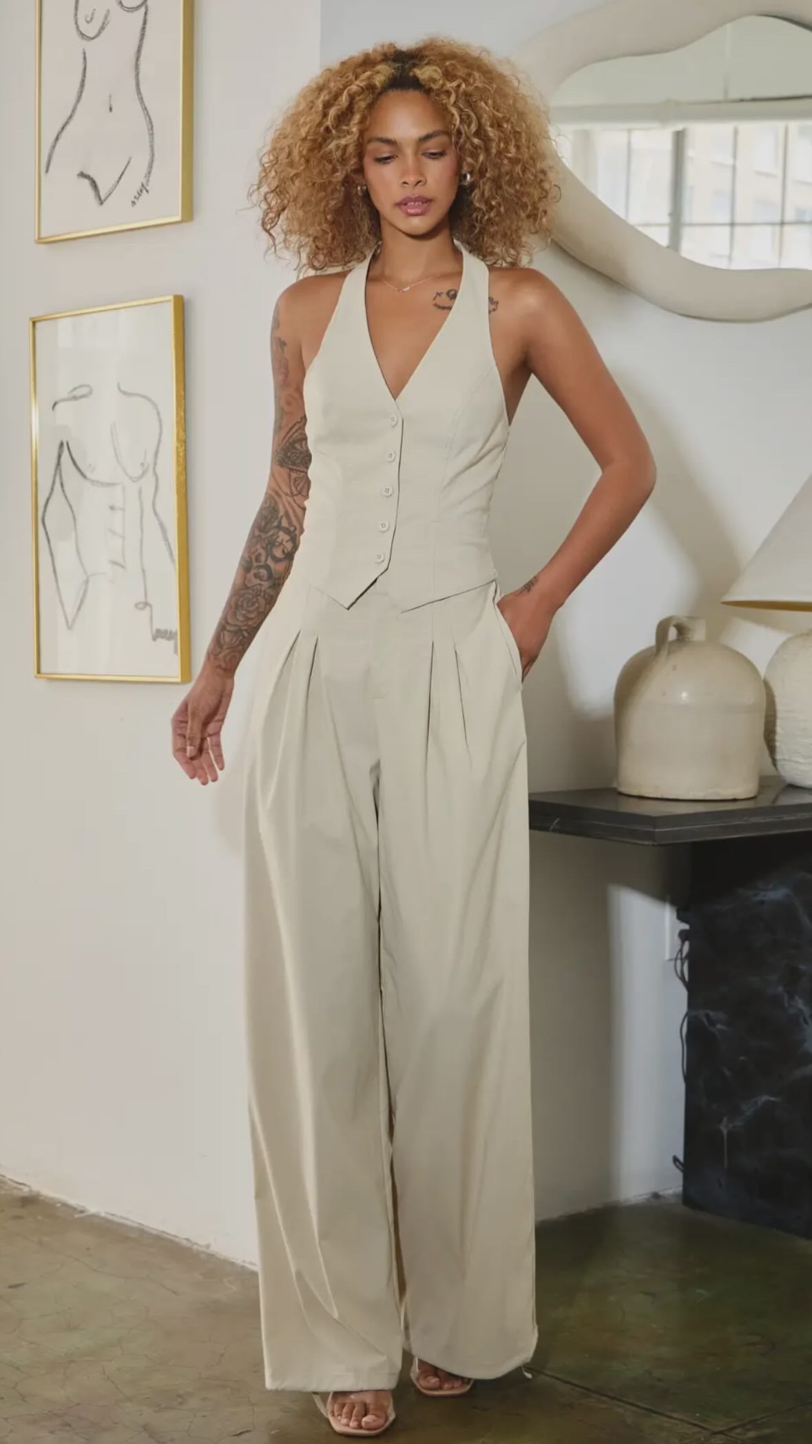 Bone pin tuck pants